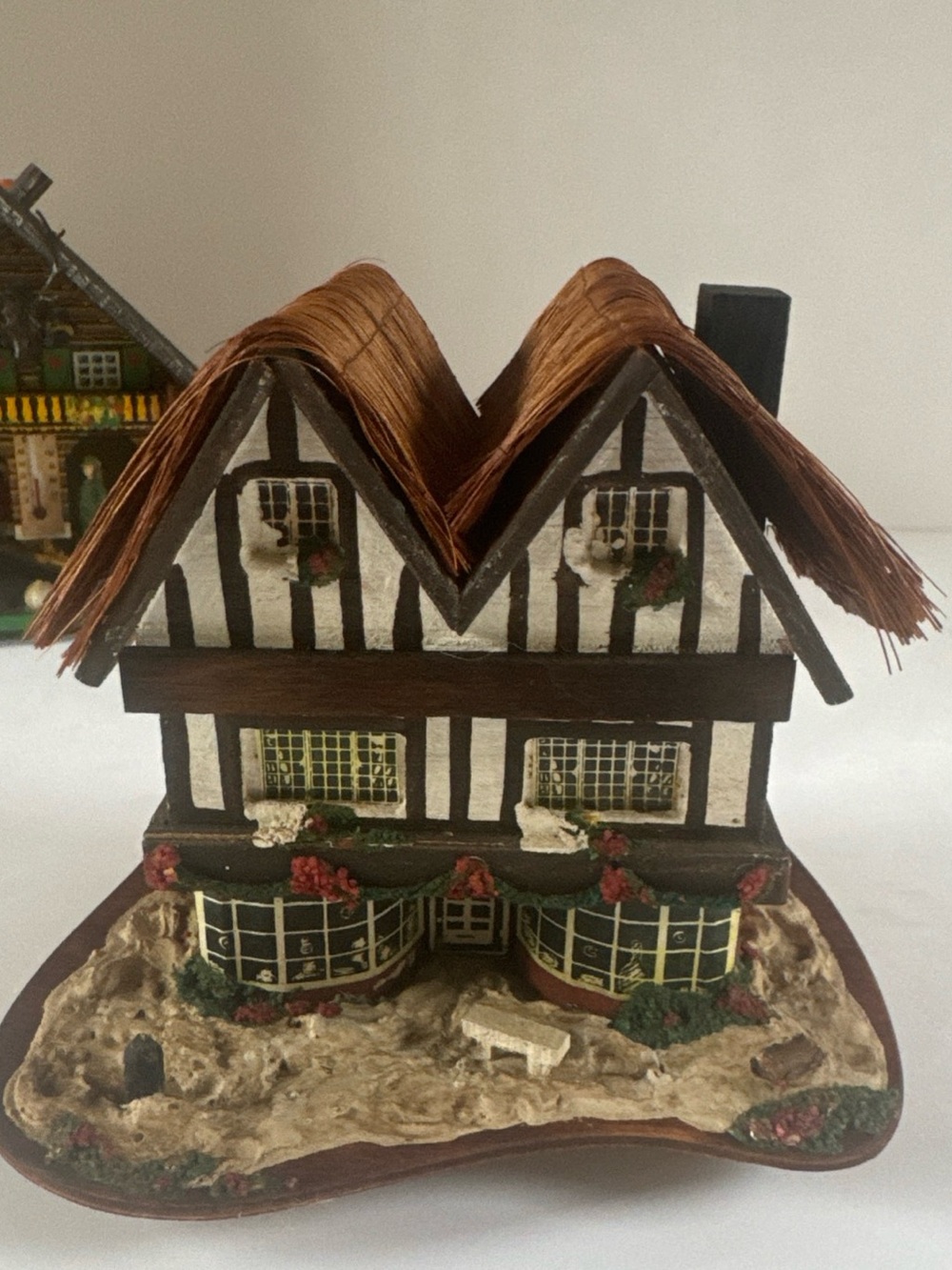 Vintage Reuge Swiss Music Box Tudor Cottage Trinket/Jewelry 12 Days Of Christmas